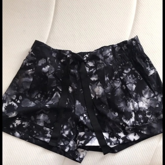 Lululemon running shorts - Picture 2 of 3